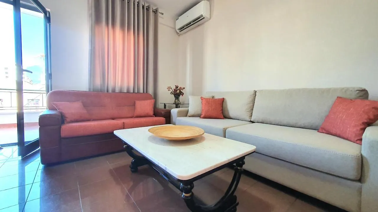 Star Apartment تيرانا 0*,